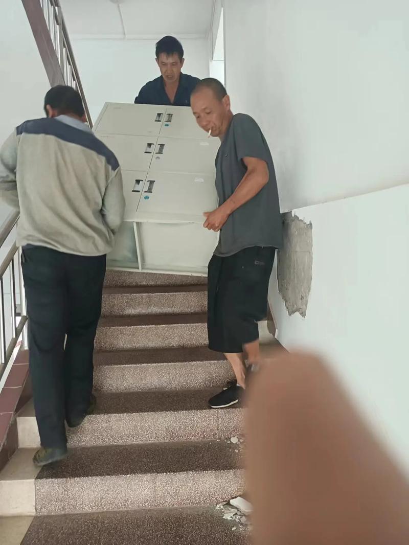 东丽区搬家行业动态:转型升级与发展机遇